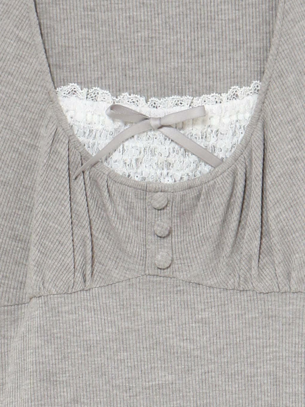 【BUBBLES】ガーリーフードトップス