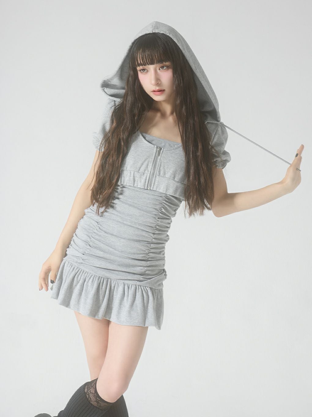BUBBLESミニパーカーギャザーワンピース グレーM BUBBLES】ミニパーカーギャザーワンピース | sparkling mall online store