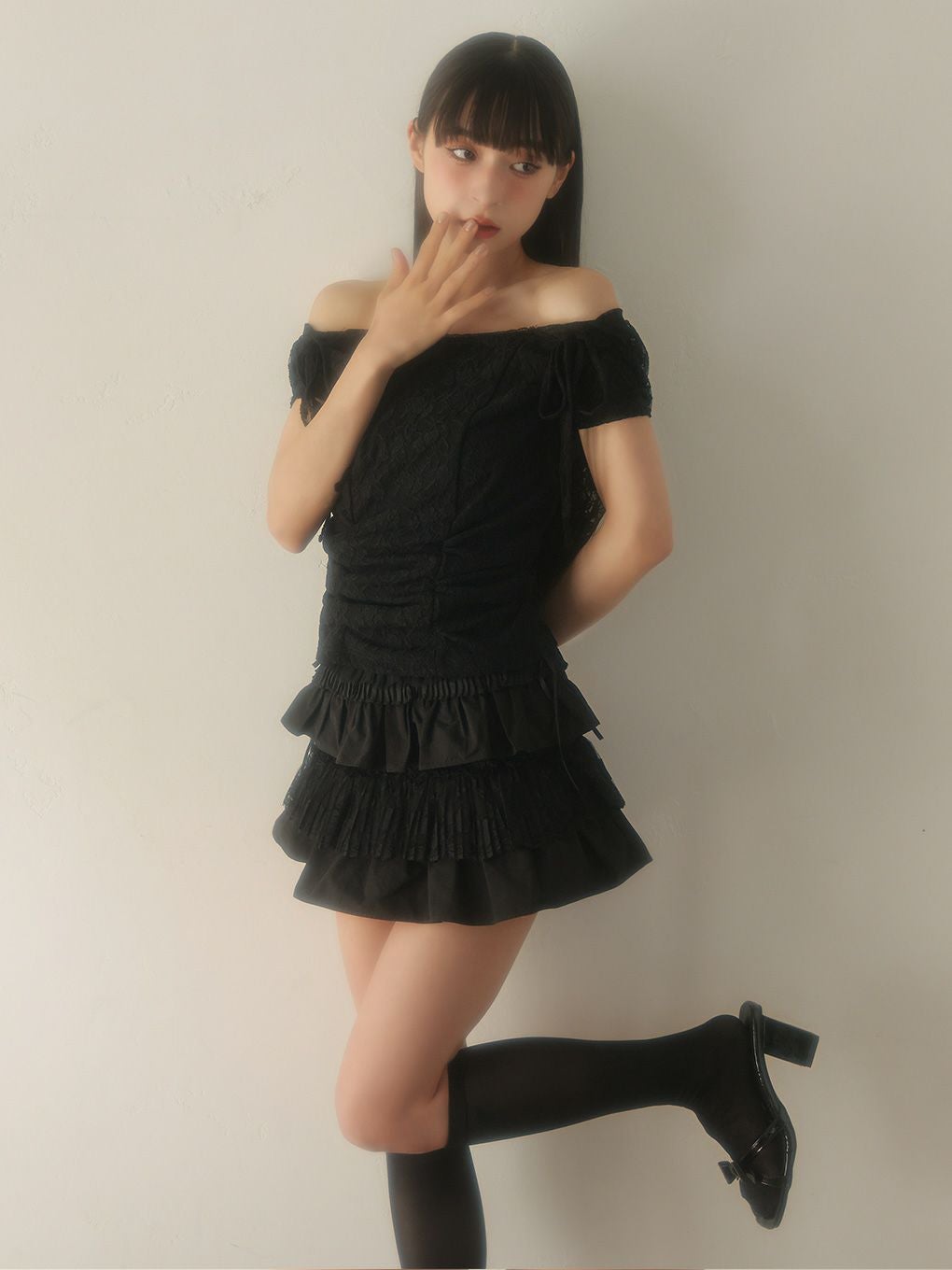 【BUBBLES】レースフーディートップス