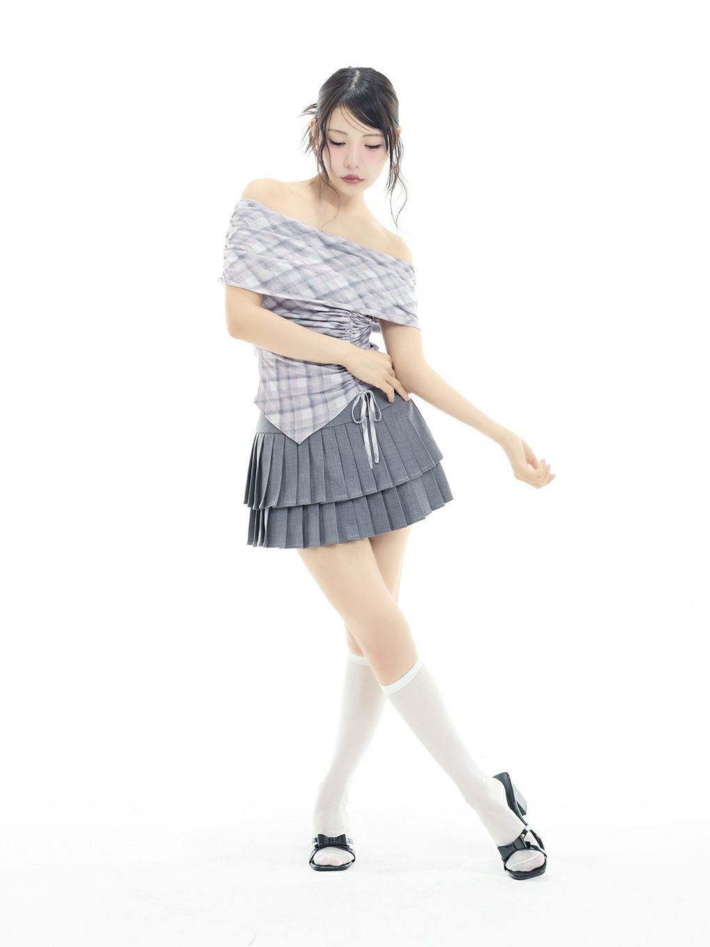 【BUBBLES】シアーオフショルトップス