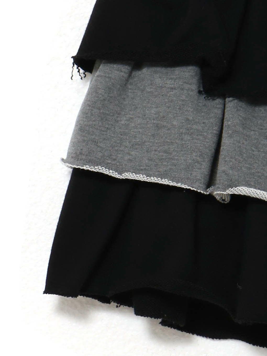 【BUBBLES】バイカラーフリルスウェットスカパン