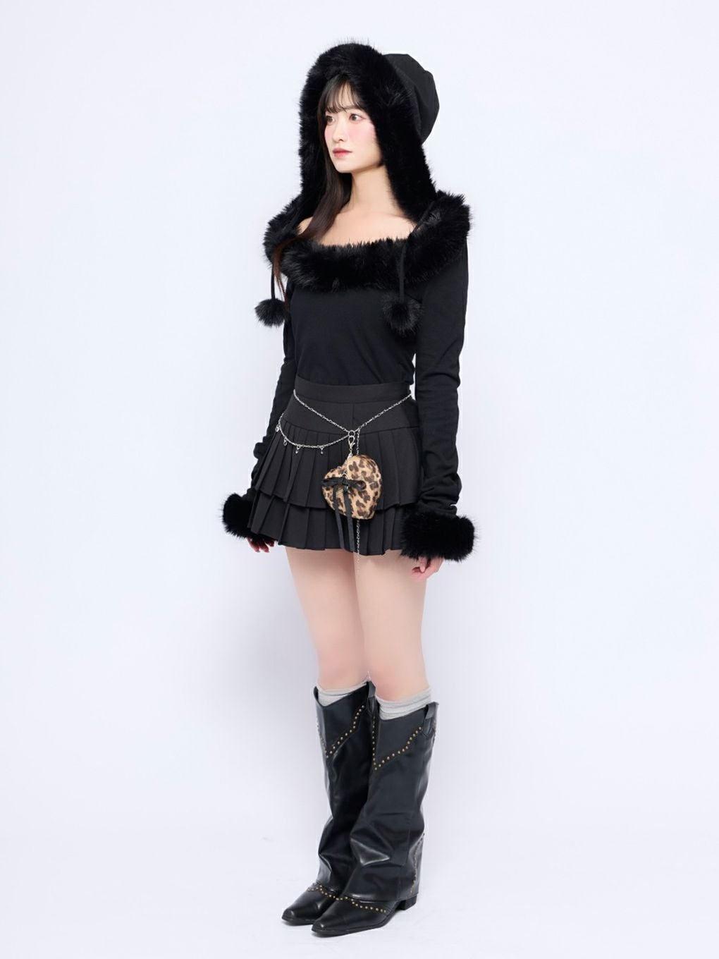 【BUBBLES】フードファーオフショルトップス