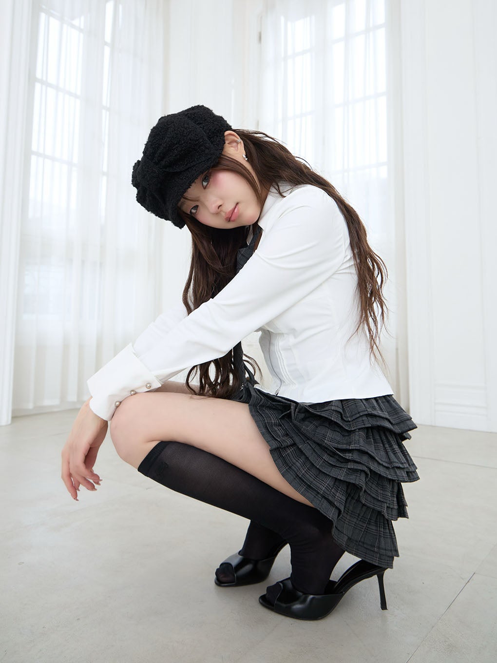 【BUBBLES】フリルミニスカパン