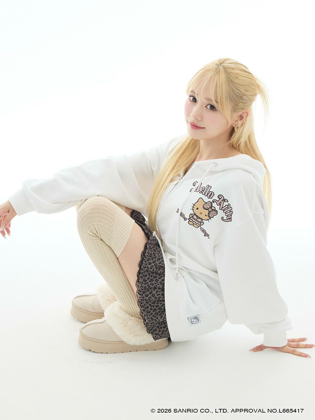 【BUBBLES】グリッターロゴルーズパーカー