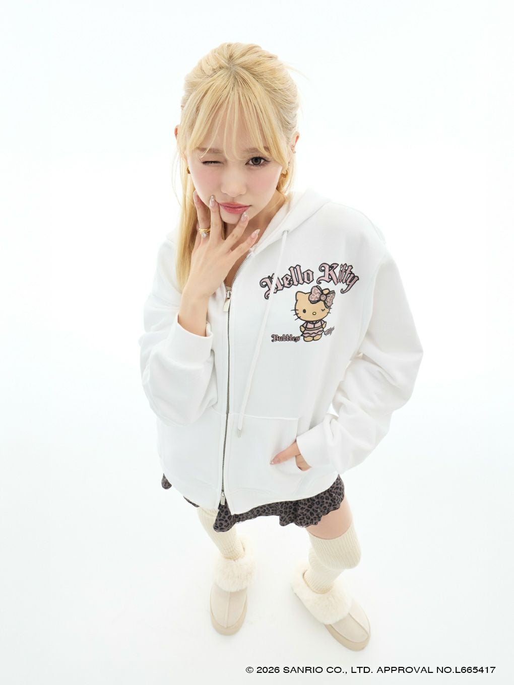 【BUBBLES】グリッターロゴルーズパーカー