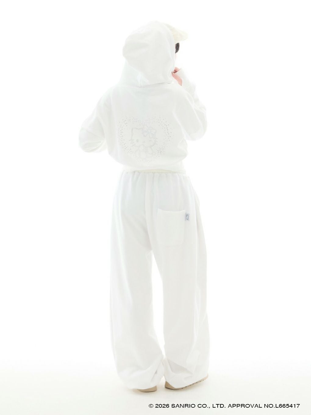 【BUBBLES】ハートビジュークロップドパーカー