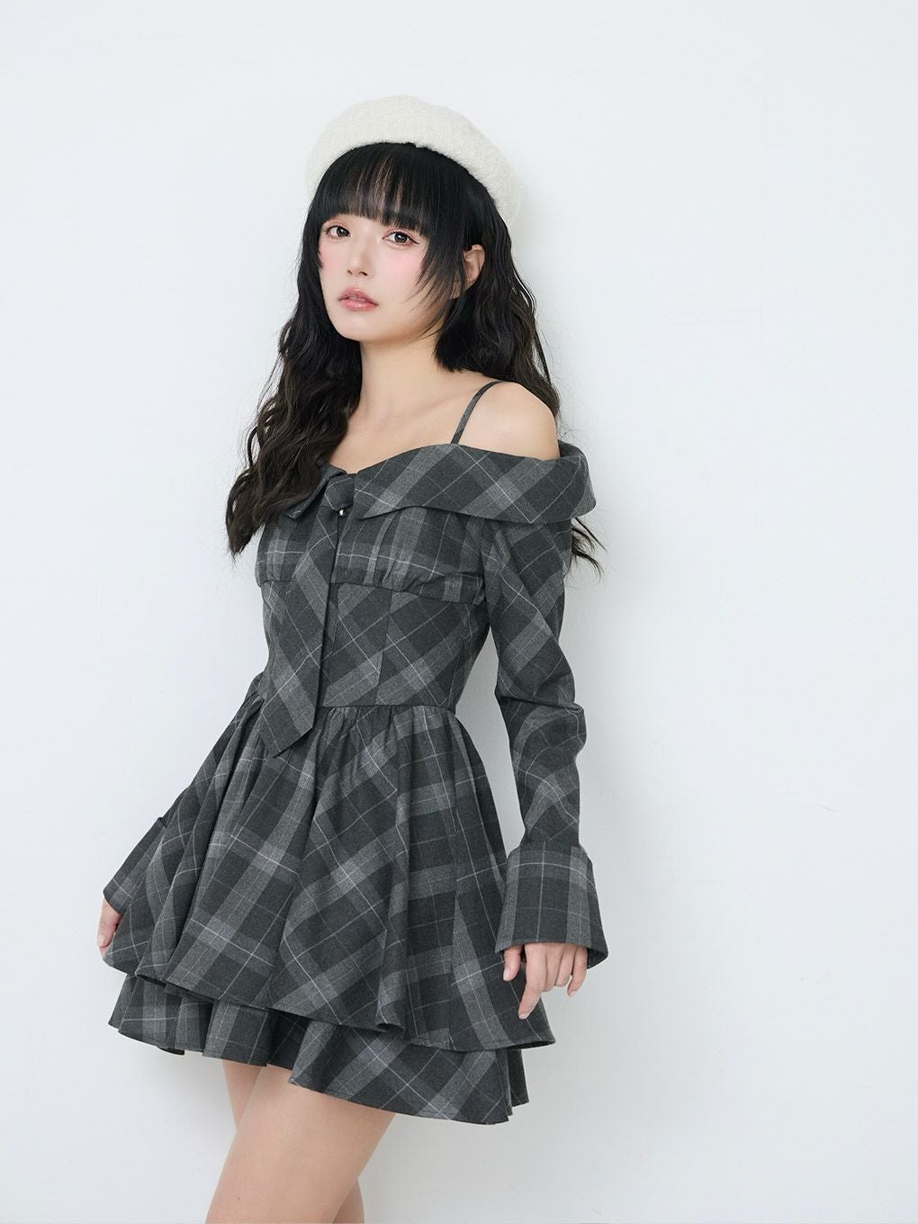 【BUBBLES】オフショルネクタイティアードワンピース