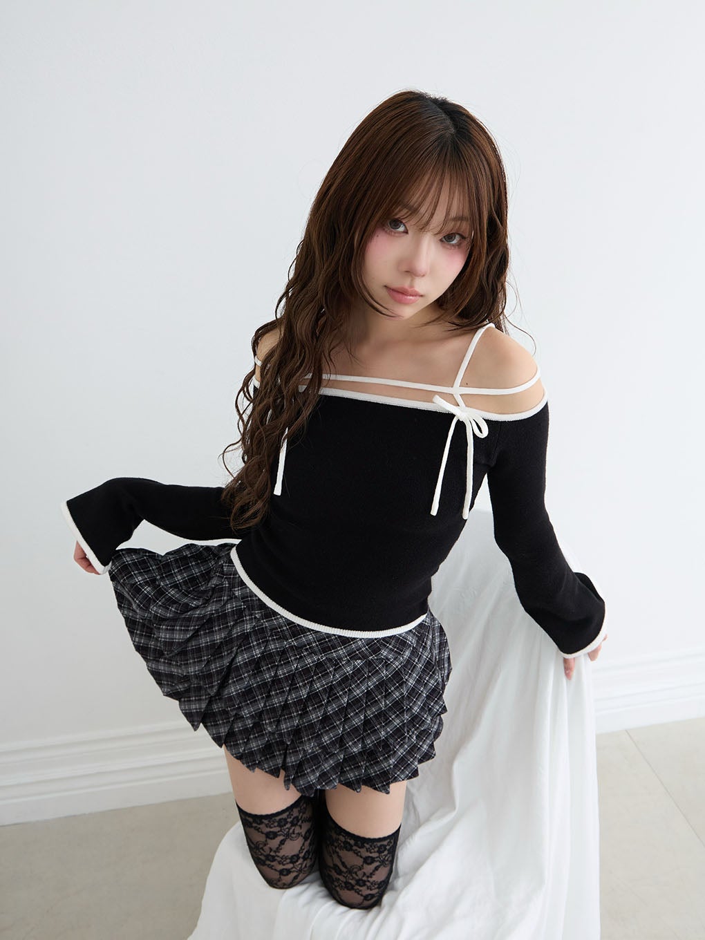 【BUBBLES】ストラップオフショルニット