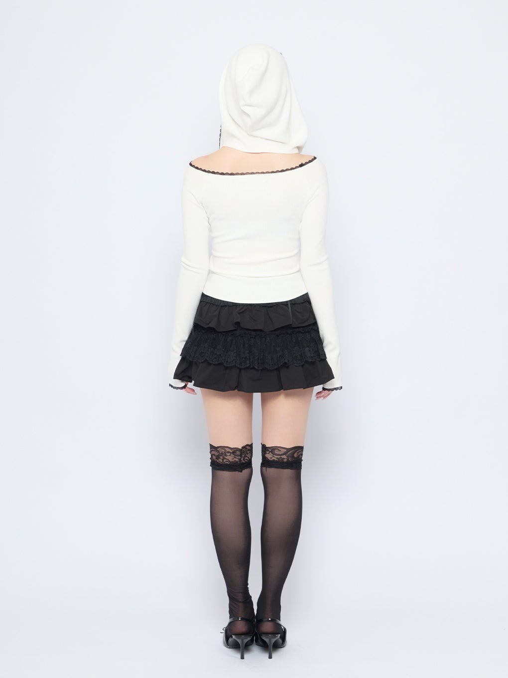 【BUBBLES】オフショルガーリーフードトップス