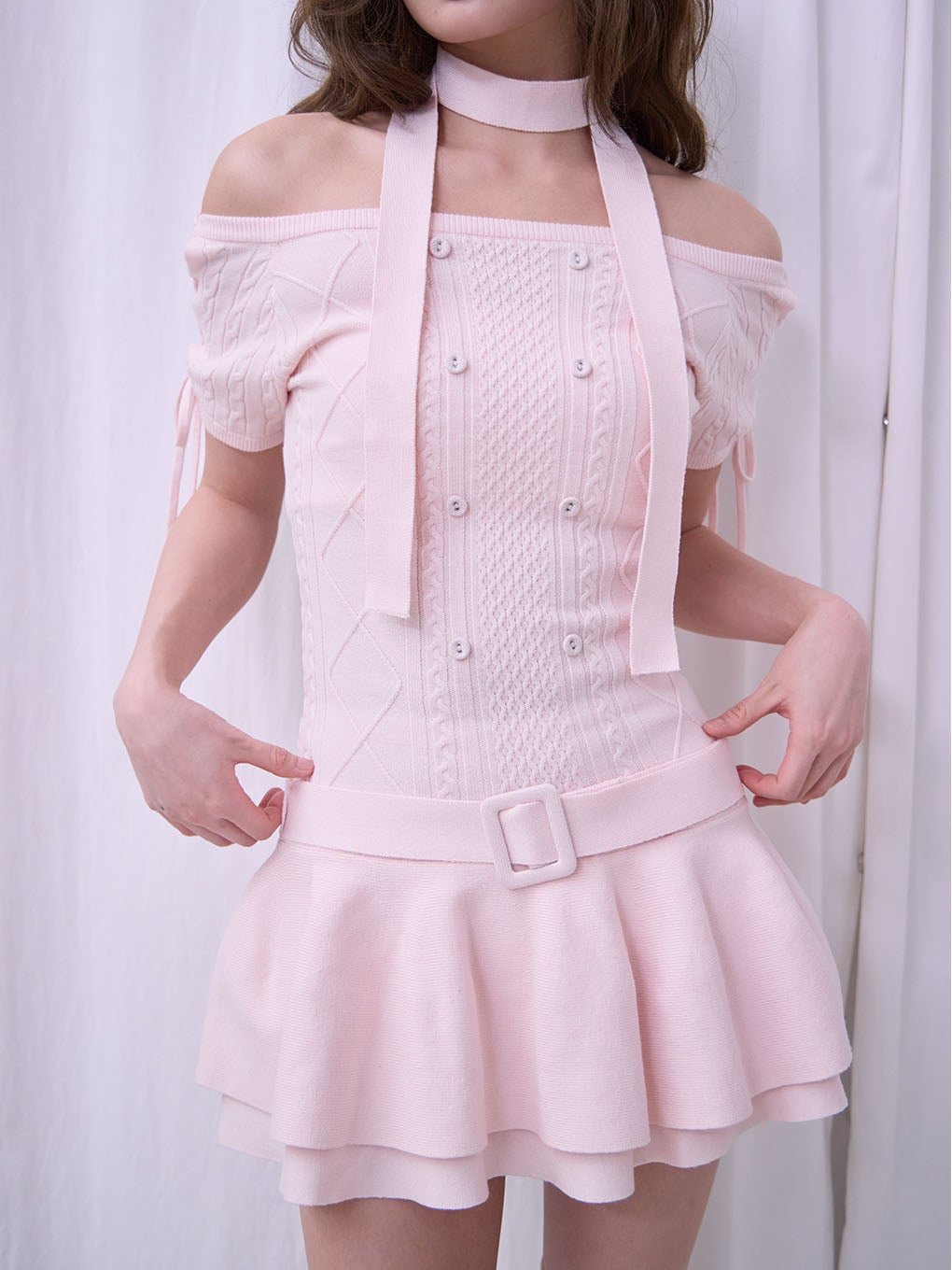 【BUBBLES】オフショルケーブルニットワンピース