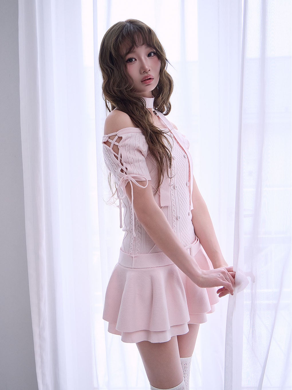 【BUBBLES】オフショルケーブルニットワンピース